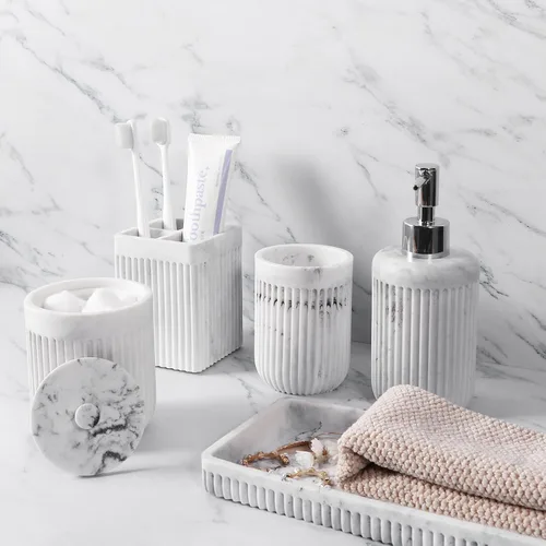 Miniatura 14 de XLHOMO Juego de accesorios de baño de resina beige de 5 piezas, dispensador de jabón y loción, soporte para cepillo de dientes, vaso de baño, porta