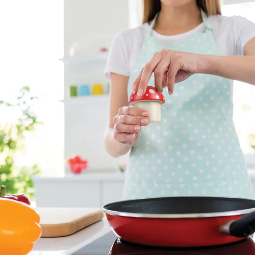 Miniatura 4 de Genuine Fred Molinillo de hierbas con forma de hongo alegre, molinillo manual de 3 pulgadas para hierbas y especias, herramienta de cocina de mano