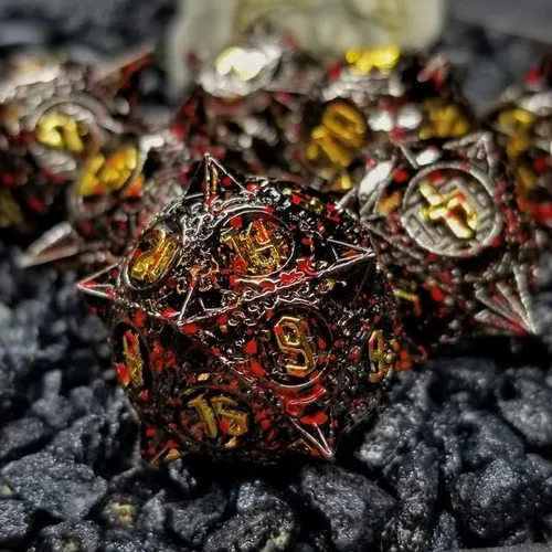 Miniatura 9 de Sage's Portal Enchanted Morning Stars - Juego de 7 dados poliédricos de metal con pinchos para Dungeons and Dragons TTRPG Pathfinder Negro/Oro/Sangre