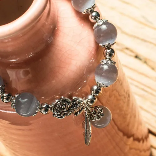 Miniatura 4 de MANRUO Feng Shui La mejor pulsera de cuentas de ojo de tigre natural de 0.394 in con colgante de plata chapado en plata Pi XiuPi Yao amuleto