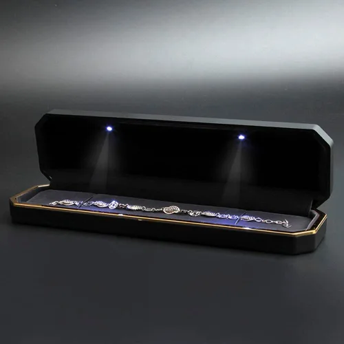 Miniatura 2 de Caja larga para collar con luz LED cajas de exhibición de collar para boda aniversario compromiso negro