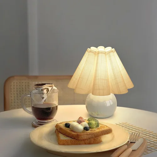 Miniatura 5 de Lámpara de mesa pequeña azul claro para mesita de noche del dormitorio, lindas lámparas de dormitorio para mesita de noche, lindas mini lámparas