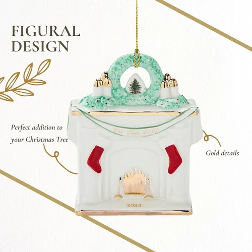 Miniatura 6 de Spode Adorno de chimenea para árbol de Navidad, primer hogar - Repisa festiva con medias, corona verde y acogedora escena de fuego, decoración