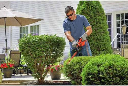 Miniatura 2 de BLACK+DECKER Cortasetos eléctrico, 17 pulgadas (BEHT150)