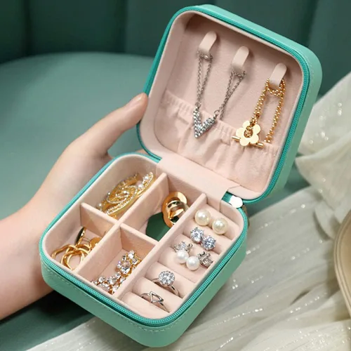 Miniatura 4 de FOME Joyero pequeño, organizador portátil de piel sintética, mini estuche de almacenamiento de joyas de viaje para anillos, aretes, collares