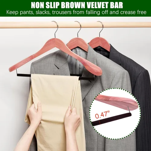 Miniatura 4 de Amber Home Paquete de 5 perchas de cedro para trajes con hombro extra ancho, perchas de madera para abrigos y chaquetas, perchas de cedro natural