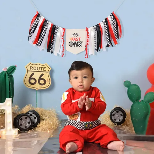 Miniatura 3 de Fast One - Cartel de cinta para silla alta – Decoración de fiesta de primer cumpleaños de carreras, cinta roja y negra, telón de fondo de fotos