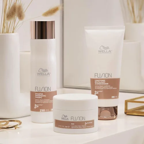 Miniatura 11 de WELLA PROFESSIONALS Fusion - Mascarilla reparadora intensa para cabello dañado, tratamiento para reparación del cabello y rotura del cabello