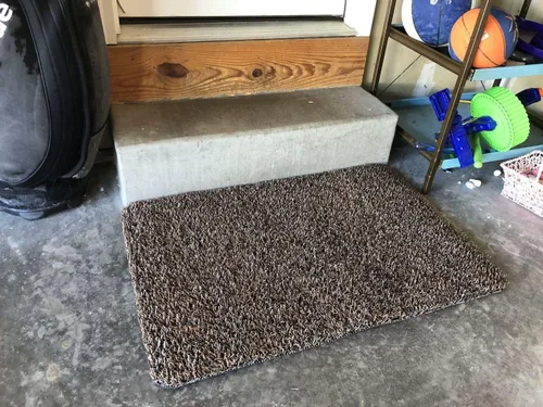Miniatura 4 de Clean Machine 10377095 High Traffic Astroturf Dirt Trapper Doormat, 23.5" x 35.5", Brown Gris-Carbón