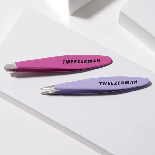Miniatura 7 de Tweezerman Mini pinzas inclinadas y punta – Juego de pinzas para cejas, pinzas de viaje para cejas, vello facial