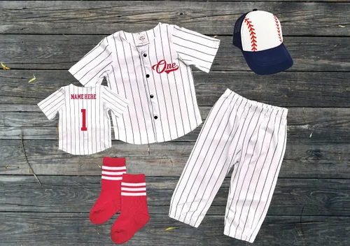Miniatura 2 de Conjunto de uniforme de béisbol personalizado para primer cumpleaños, color azul marino con pantalones de jersey a rayas