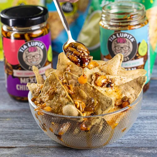 Miniatura 8 de Tía Lupita Mexican Chili Crunch – Salsa Macha, Aceite de Chile Morita Crujiente Sin gluten, sin OMG, vegano Variedad de arándano y maní