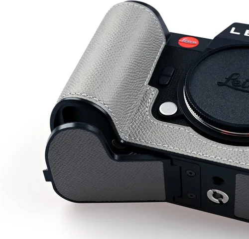 Miniatura 6 de Media funda hecha a mano de cuero genuino para cámara Leica SL3/SL3s - capa superior de cuerpo de piel de vaca + placa base de metal - diseño