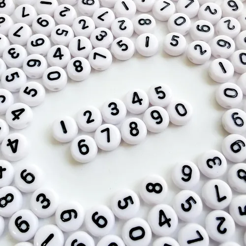 Miniatura 20 de Amaney - 600 cuentas acrílicas blancas de números 0-9, símbolo # corazón con caja de almacenamiento, 0.276 x 0.157 in En caja blanca