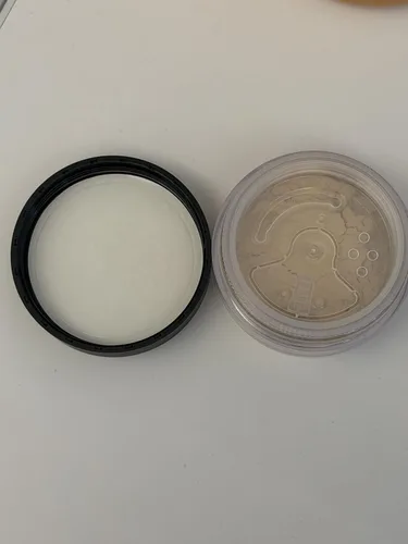 Miniatura 7 de Corrector cosmético tapa ojeras con protector solar factor 20.