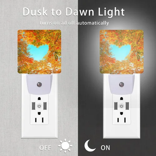 Miniatura 3 de Luz nocturna de cielo con corazón azul, hojas de arce rojas otoñales, árboles del bosque, luces nocturnas enchufables con sensor de atardecer a