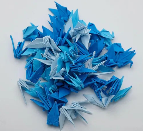 Miniatura 6 de 100 grúas de papel de origami tono azul tono 1.5 x 1.5 pulgadas, grúas de papel de origami plegadas hechas a mano para boda, regalo de Navidad