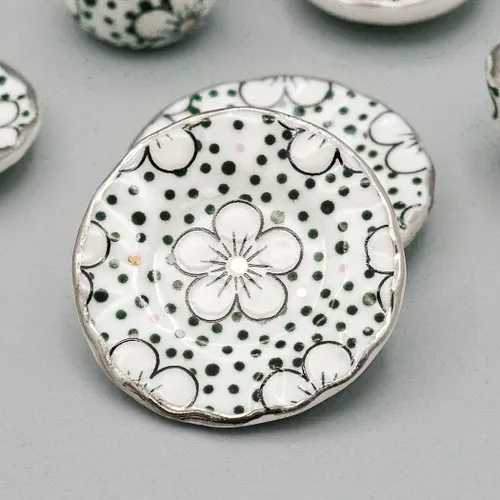 Miniatura 4 de Odoria Juego de té de porcelana en miniatura 1/12, 15 piezas, accesorios de decoración de casa de muñecas, flor de ciruelo