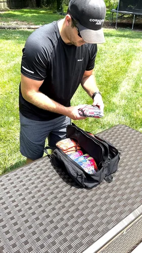 Miniatura 10 de ACE PRO Cornhole Backpack with ACE Patch - Holds Up to Six Cornhole Bag Sets (Up to 24 Bags)