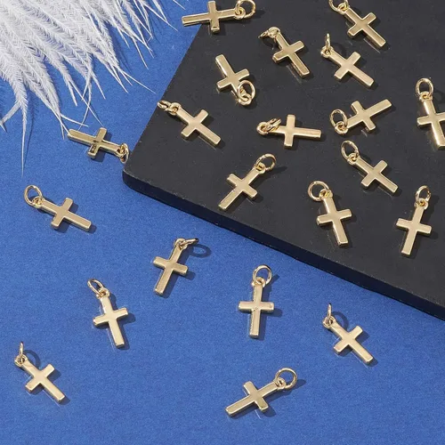 Miniatura 7 de KitBeads 10 dijes de cruz chapados en oro real de 18 quilates de latón con dije colgante de Jesús, mini colgantes de crucifijo de Cristo para hacer