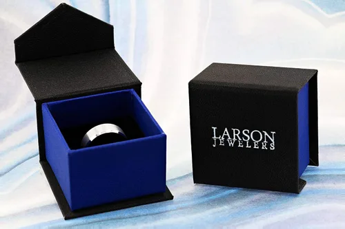 Miniatura 4 de OSIAS - Anillo de boda de carburo de tungsteno de estilo plano con incrustación de piedra lapislázuli azul, bordes biselados pulidos, ajuste cómodo