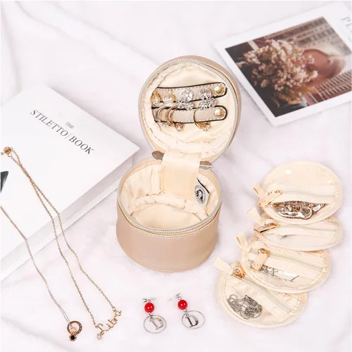 Miniatura 6 de Angelina's Palace Organizador redondo de joyas, bolsa de viaje, regalos de dama de honor, caja de cuero vegano para collar, aretes, pulsera, anillo