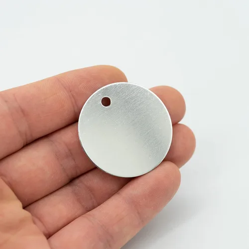 Miniatura 4 de Etiquetas redondas de aluminio en blanco para estampar espacios en blanco para grabar, paquete de 25 (plata)