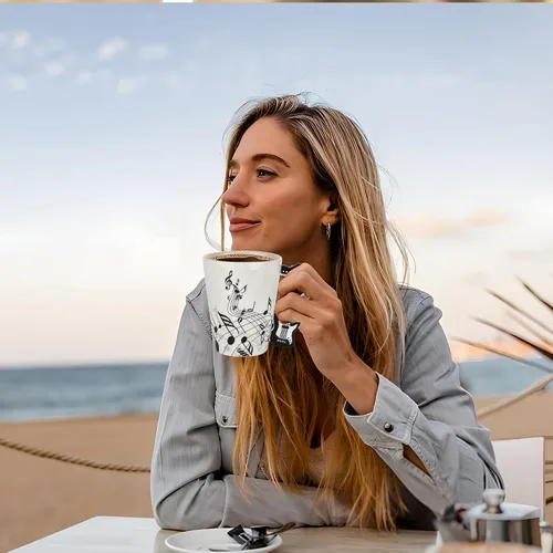 Miniatura 3 de Taza de café de guitarra de 12.9 oz con diseño de notas musicales con tapa temática de música y cuchara y posavasos, regalos para guitarristas