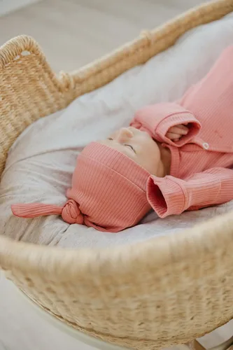 Miniatura 26 de Copper Pearl Gorro de bebé con nudo superior elástico suave Dolce