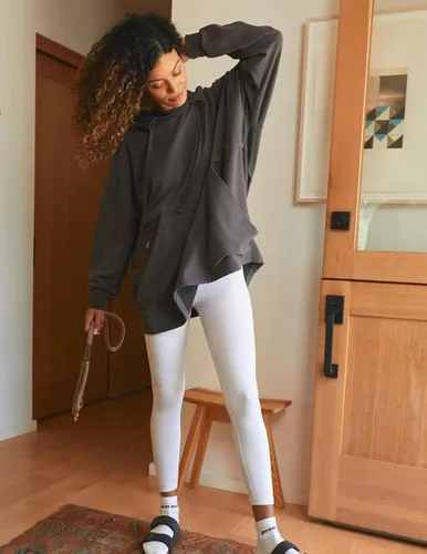 Miniatura 80 de NexiEpoch - Paquete de 4 leggings suaves para mujer, con bolsillos, control de abdomen y cintura alta, pantalones capri para yoga y ejercicio