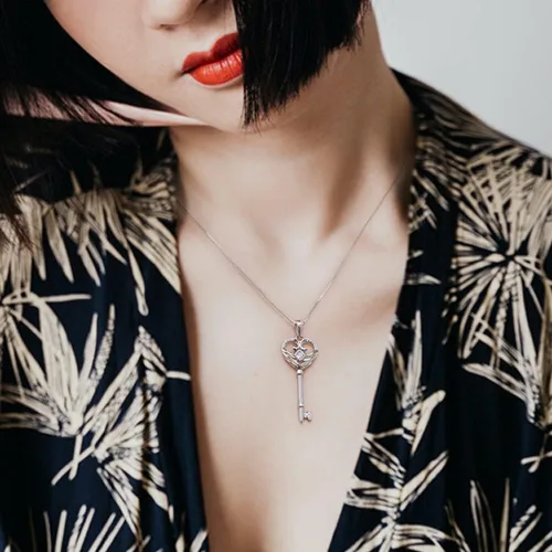 Miniatura 6 de VANLAMS Collar de alas de ángel de plata esterlina S925 para mujer, colgante de corazón de amor con llave de mariposa, regalos de cumpleaños