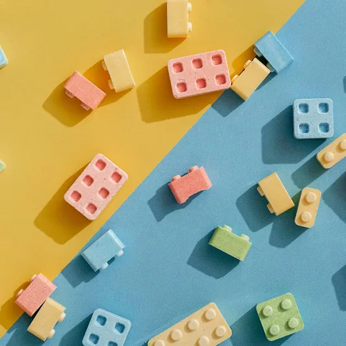 Miniatura 7 de Bloques de caramelo – Construye, juega y merienda – 100% comestibles, sabores surtidos – Divertidos caramelos duros en forma de ladrillo para niños