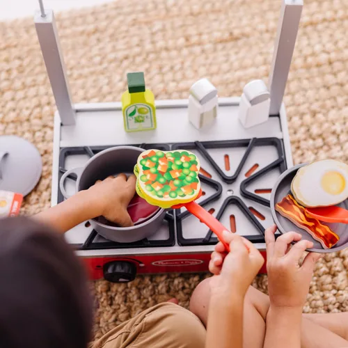 Miniatura 2 de Melissa & Doug Juego de cocina de madera de lujo de 19 piezas con comida de madera, olla y sartén duraderos