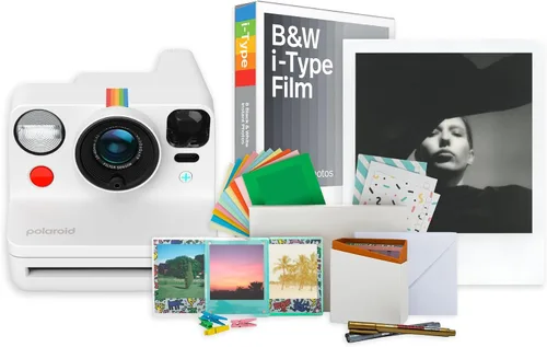 Polaroid Now Plus Generation 3 Cámara instantánea con sistema de enfoque automático de dos lentes y modo manual (blanco) paquete con kit de película