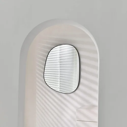 Miniatura 4 de ELEHUME Espejo de pared asimétrico para decoración de 17.5 x 22.5 pulgadas, moderno espejo de pared con marco negro para sala de estar, baño, Negro