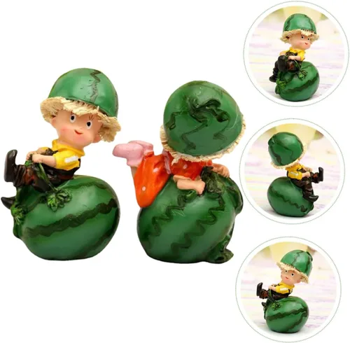 Miniatura 9 de Estatua de resina de dibujos animados de 2 piezas, figuras únicas de muñeca de sandía para decoración del hogar, ornamento de escritorio, festival
