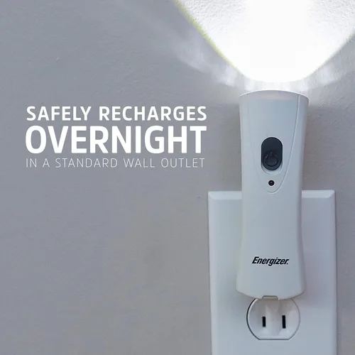 Miniatura 4 de Energizer Linternas LED recargables enchufables, luz de emergencia para el hogar (paquete de 3) + linterna LED de campamento, 1000 lm, 4 modos