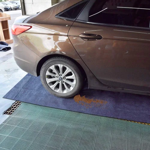 Miniatura 6 de Alfombra para suelo de garaje.