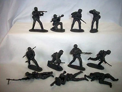 Escuadrón alemán de asalto de la Segunda Guerra Mundial ofrecido y fabricado por Classic Toy Soldiers, Inc