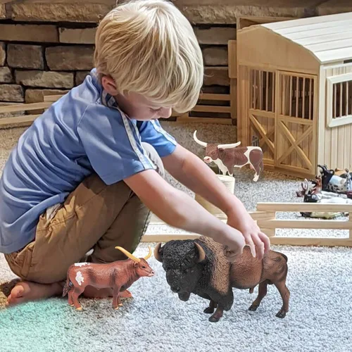 Miniatura 3 de LC JoyCre Figuras de vacas de juguete de toros, 4 piezas, figuras realistas de vaca suiza, juguetes para niños pequeños, toro africano, almizcle
