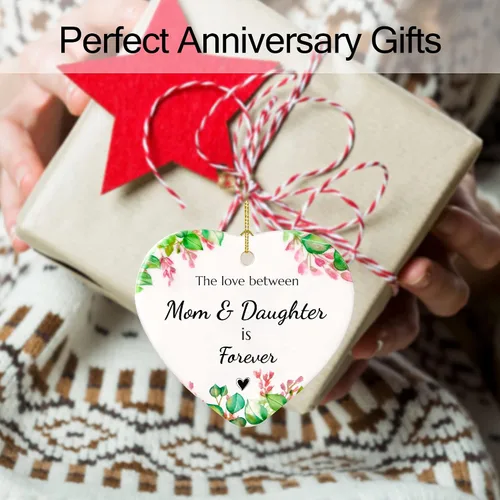 Miniatura 7 de Adorno para madre e hija 2026, regalos para mamá e hija, adorno de cerámica para árbol de Navidad de 2.9 pulgadas, regalo de recuerdo para madre