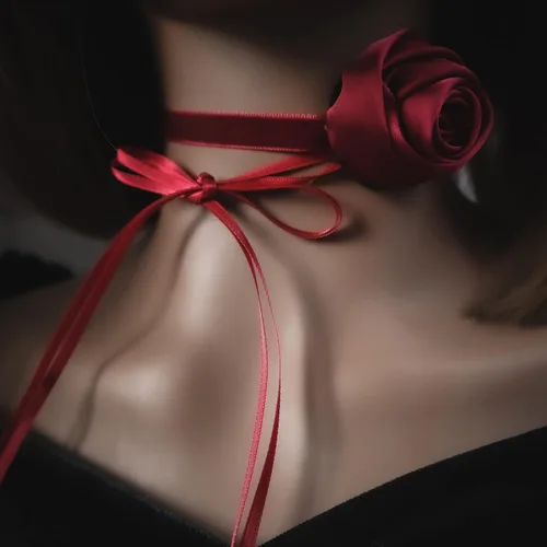 Miniatura 3 de iuviwey Gargantilla negra con cordones de flores de camelia para mujeres y niñas