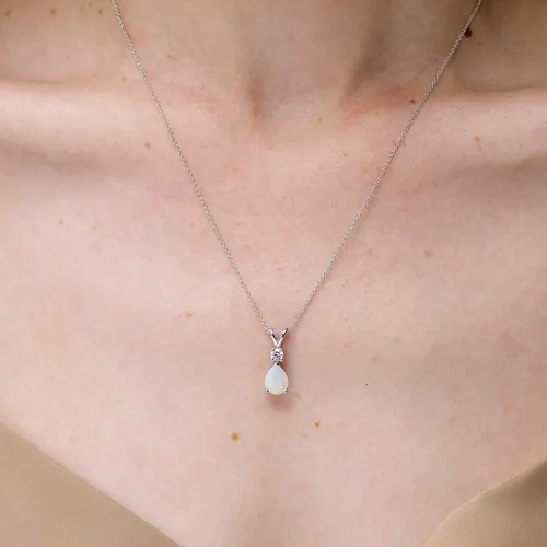 Miniatura 3 de ANGARA Collar con colgante de lágrima de ópalo natural con diamante para mujeres, niñas en oro macizo de 14 quilates, platino Regalo de joyería