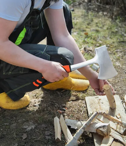 Miniatura 4 de Hacha de 13.8 pulgadas, hacha de campamento de acero de alto carbono y agarre de reducción de golpes con funda de nailon 47 EU