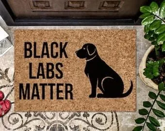 Black Labs Matter - Felpudo personalizado, regalo de inauguración de la casa, ideas de regalo de boda, felpudo personalizado, tapete de apellido,