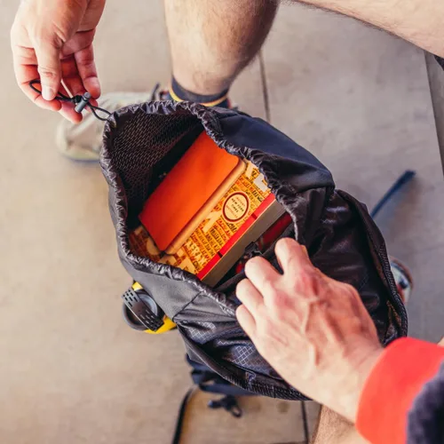 Miniatura 4 de Gregory Nano 16L Unisex Day Hiking/Commuter/Mochila de viaje activo, panel trasero transpirable, puerto de hidratación, tamaño grande, Moab Tan
