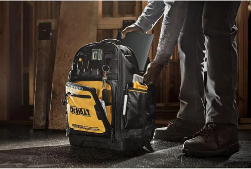 Miniatura 2 de Mochila de herramientas DEWALT, almacenamiento y organización de herramientas, duradera y resistente al agua (DWST560102)