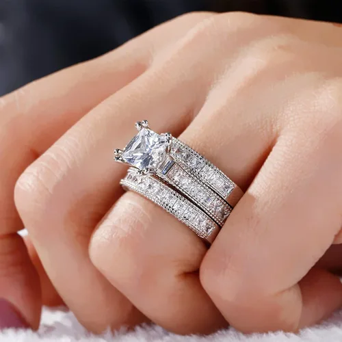 Miniatura 4 de Jeulia - Juego de 3 piezas de anillos de corte princesa juego nupcial de plata de ley con halo de diamantes, anillo de compromiso, anillo de boda