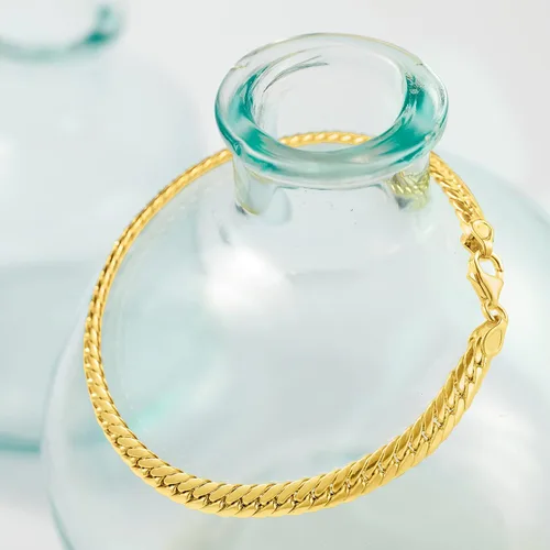 Miniatura 4 de Ross-Simons Italian 18kt Yellow Gold Cuban-Link Bracelet