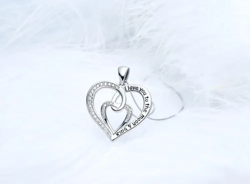 Miniatura 3 de FANCYCD - Collar con dije de corazón con texto en inglés "I Love You to the Moon and Back